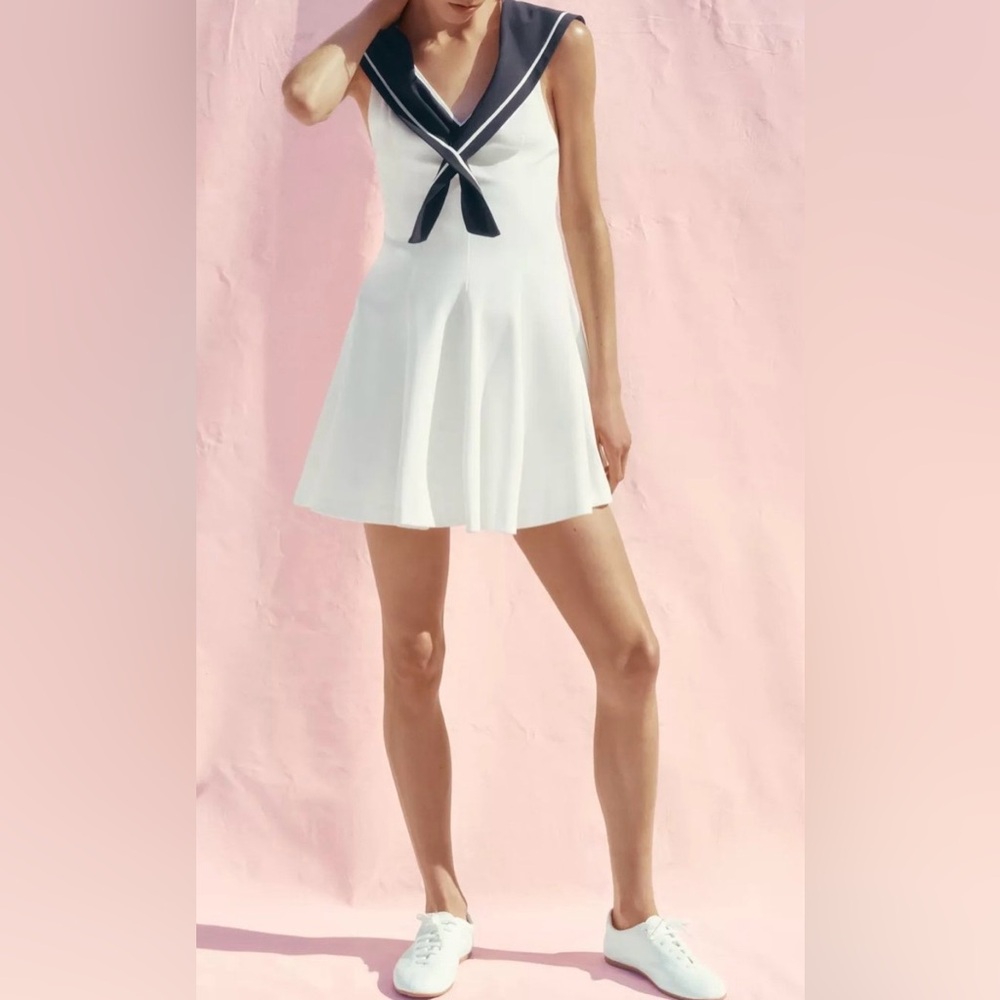 Zara short sailor collar dress with a V-neckline and godet hem XXL 042669